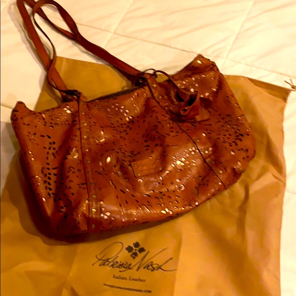 Authentic Patricia Nash handbag w/dust cover